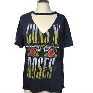 Bravado Guns N Roses V Cut Short Sleeve Shirt M